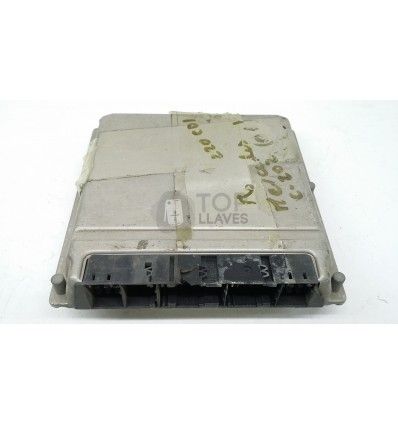 Centralita motor Mercedes clase C203 2.2 0281010607