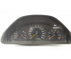 Cuadro instrumentos Mercedes Clase E320