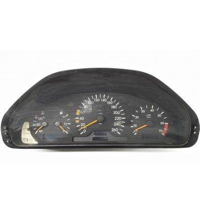 Cuadro instrumentos Mercedes Clase E280