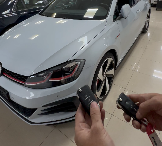 duplicado llaves copia mando Golf GTI 8